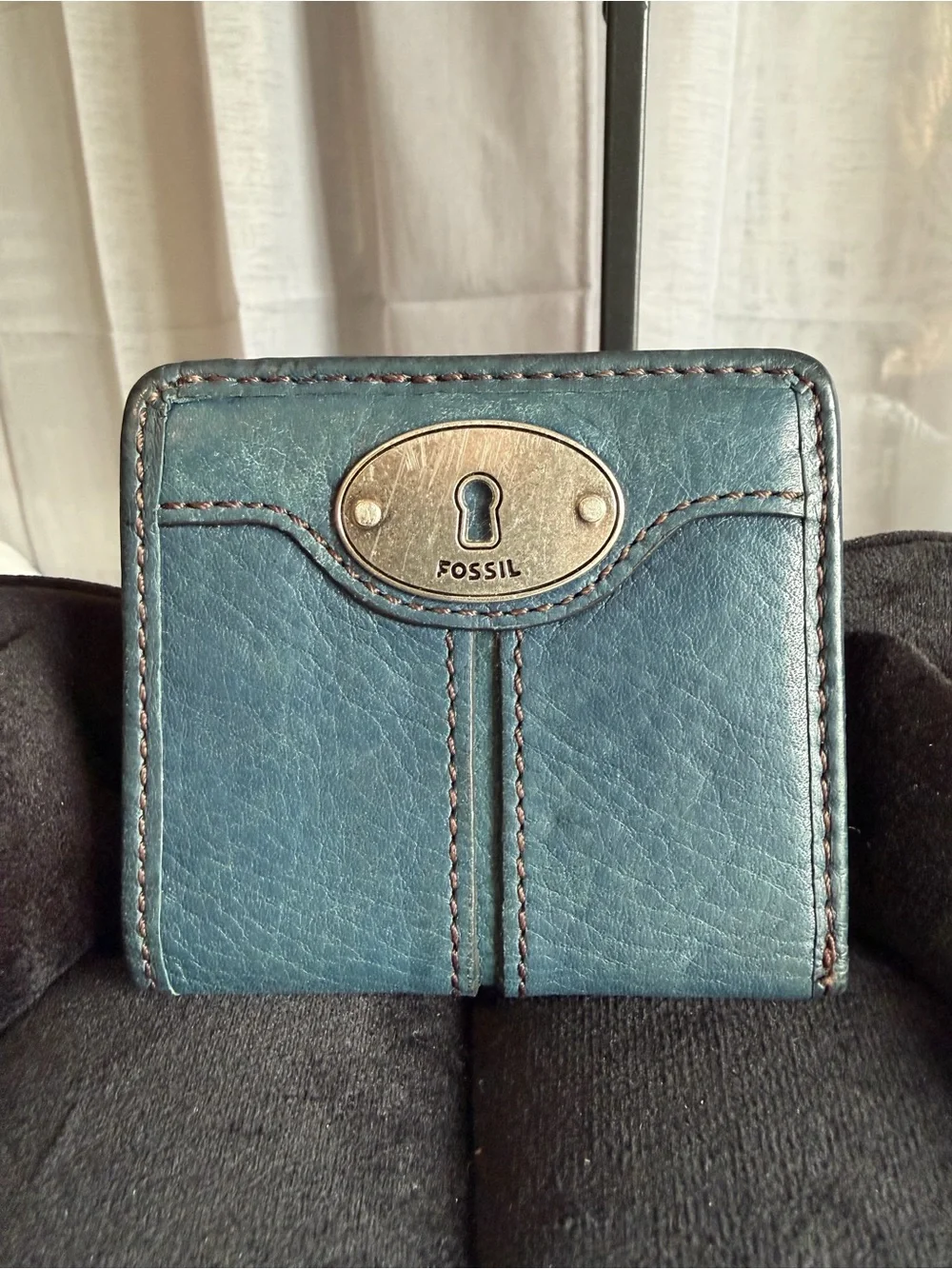 Fossil Leather Zip Wallet with Branded Keyhole Plate